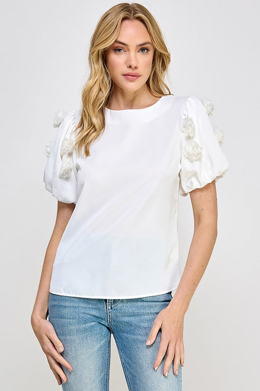 PUFF SLV W/ FLOWER APPLIQUE TOP