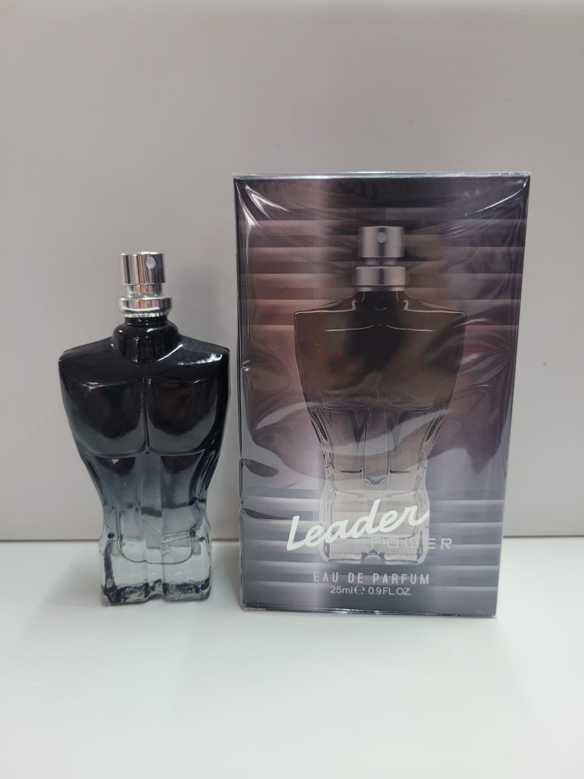 Colección Leader de Perfumes para hombres Pequeños.