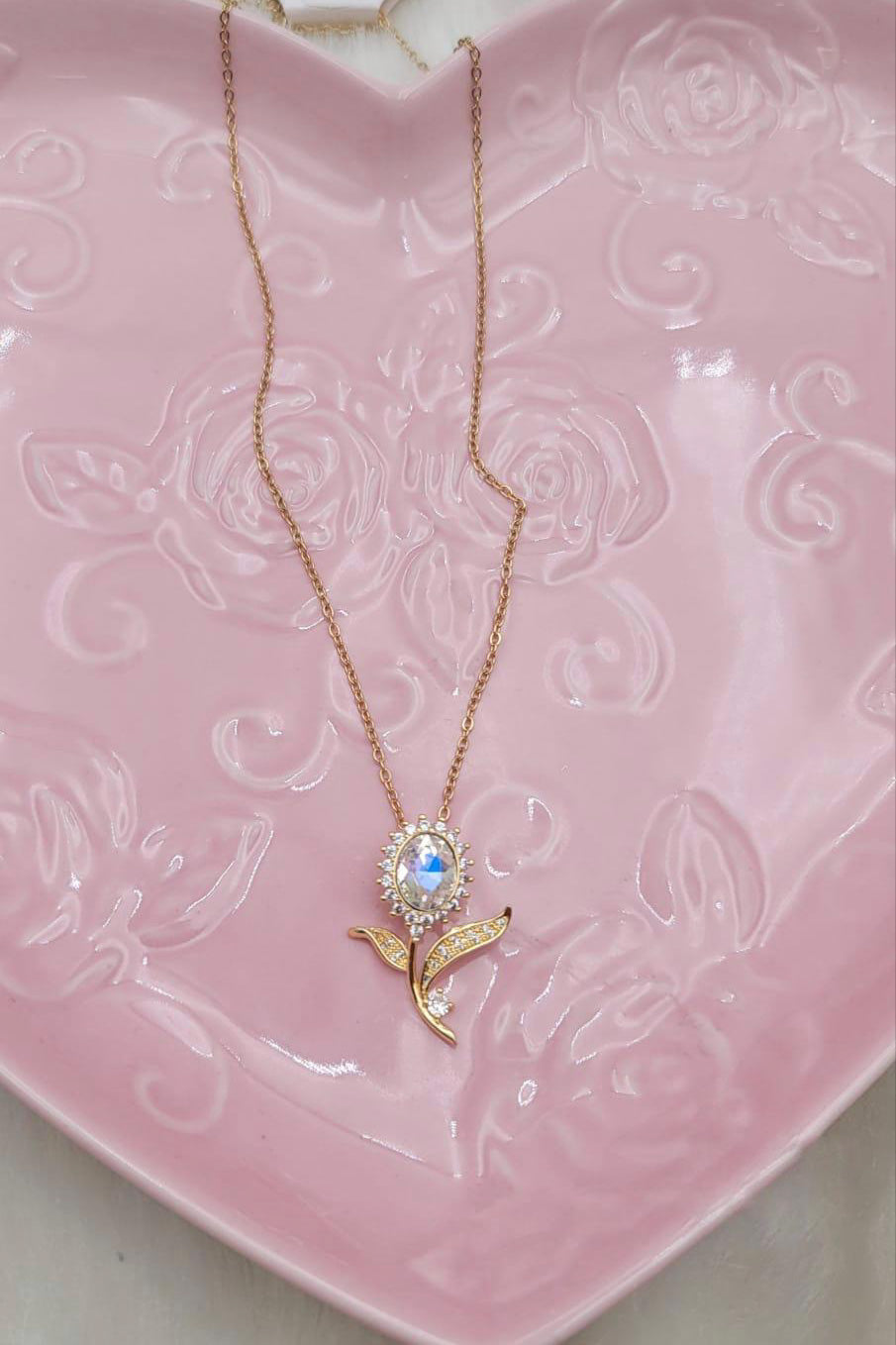 Collar gold plate | Collar pendant de hojas