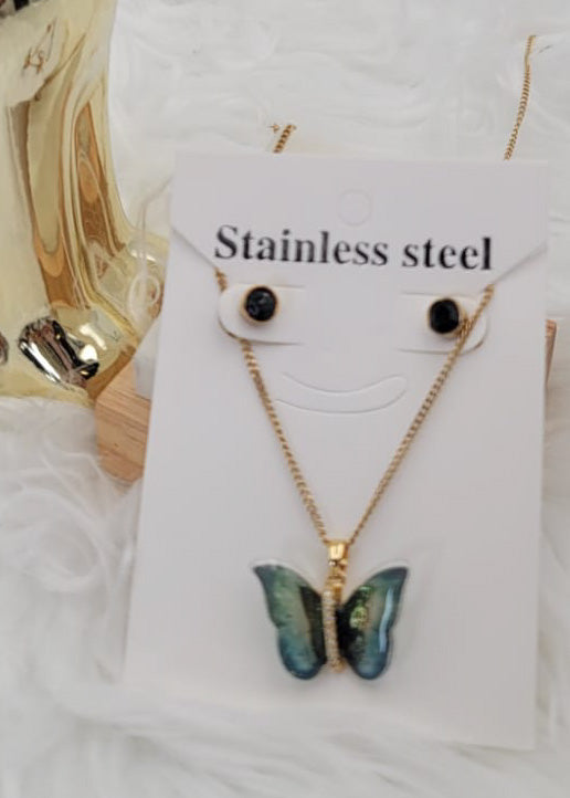 Collar en gold plate| Estilo de mariposa