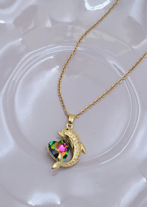 Collar gold plate | Collar diseño de delfín con corazón en cristal