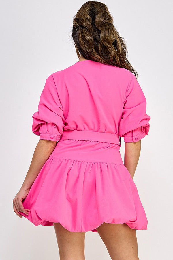 TUCKED SSLV BUBBLE HEM MINI DRESS W/ BELT