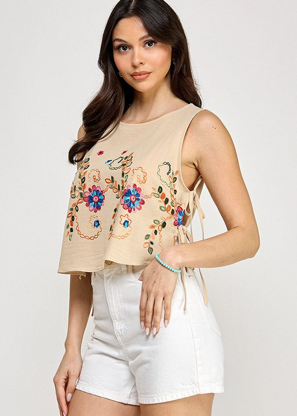 EMBROIDERED SLVLS TOP