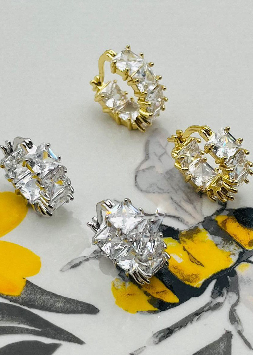 Arete Gold Plate con Rhinestone
