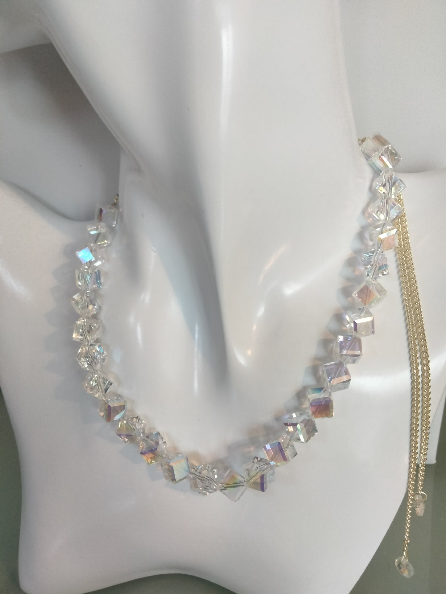Collar cristal cortados con formas y gold plate
