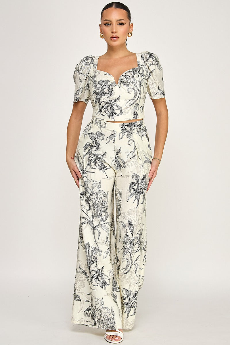 PRINTED SSLV TOP AND PANTS SET W/ U TRIM DETAIL