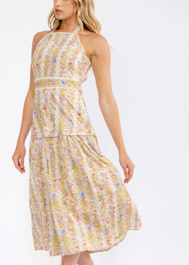 WOMEN'S
SLEEVELESS HALTER NECK
SMOCK FLORAL
EMBROIDERY MAXI DRESS