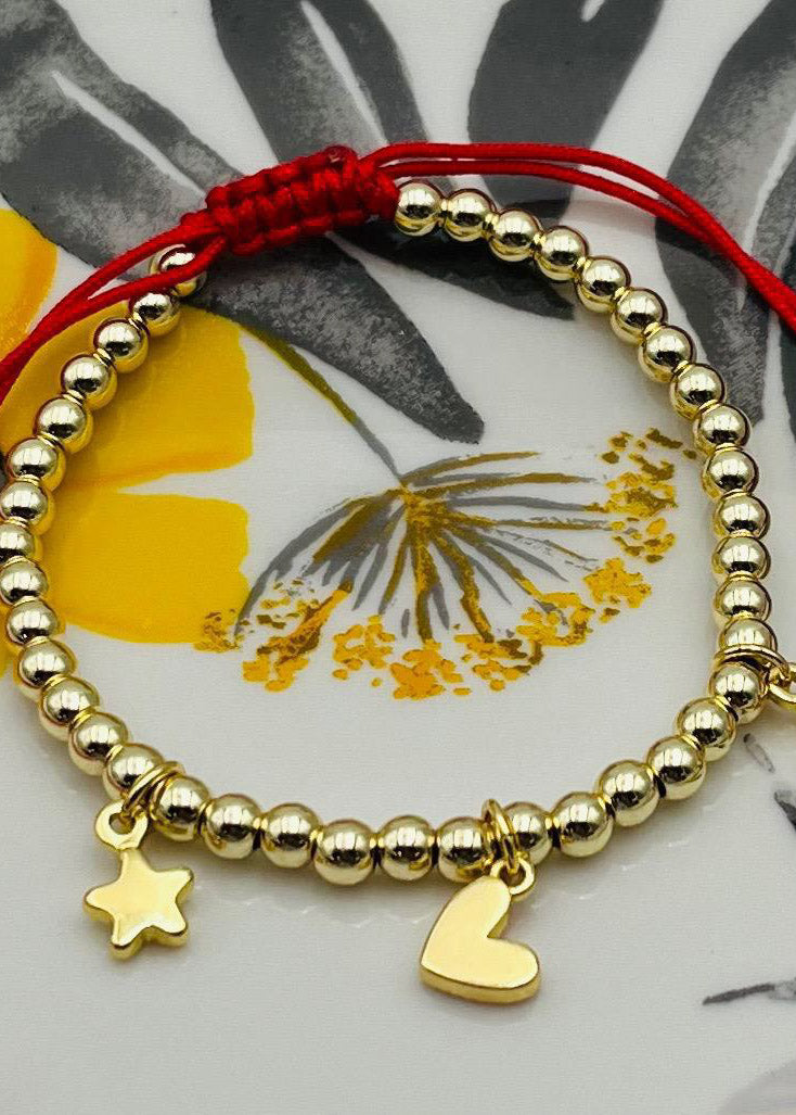 Pulsera de hilo y Gold Plate con Cham de Estrellas y Corazón