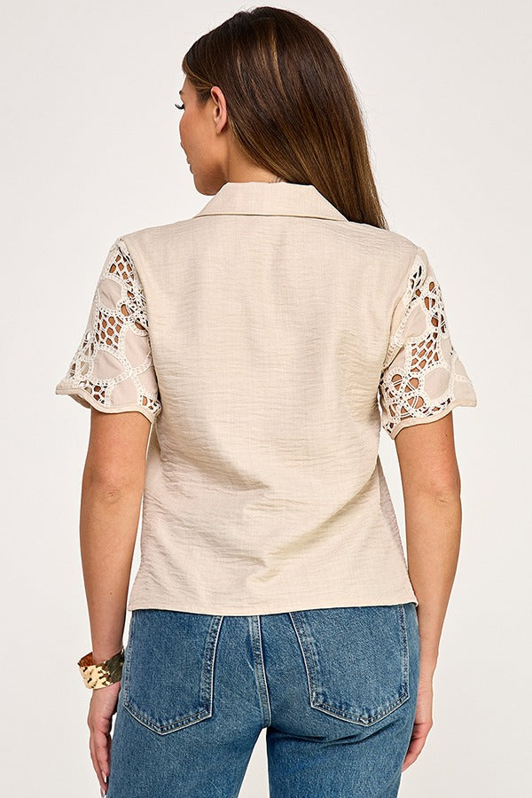 SSLV LACE DETAIL BUTTON DOWN POCKET TOP