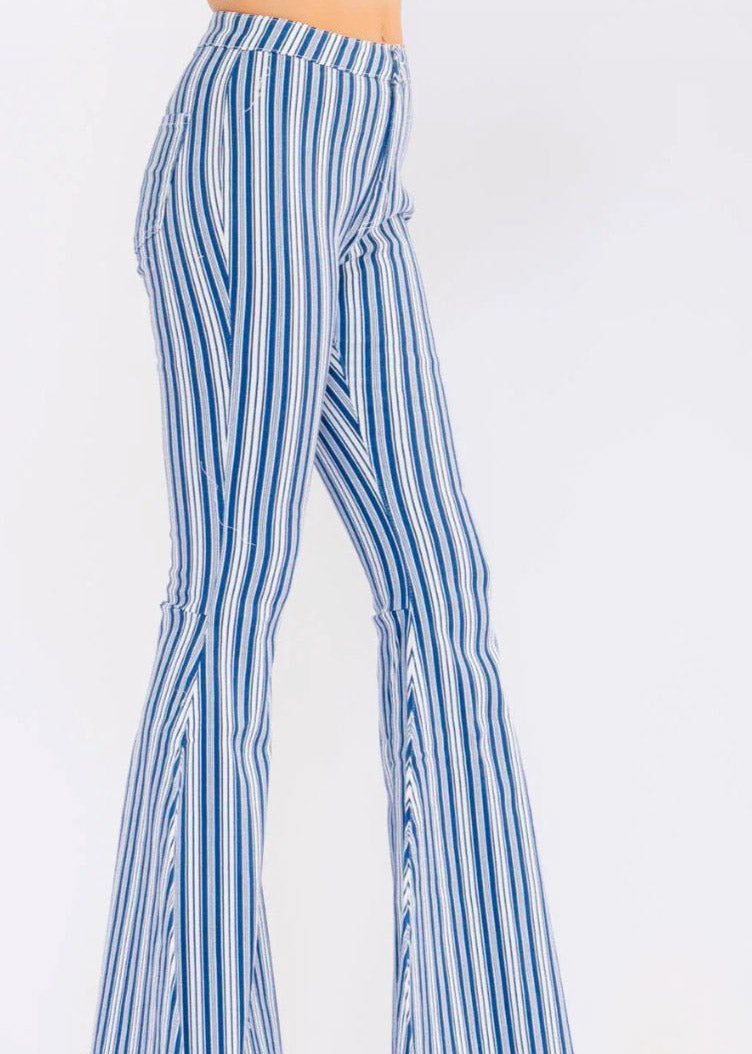 WOMEN'S BUTTON CLOSURE
POCKETS BELL LEG
STRETCH DENIM STRIPES
PANTS