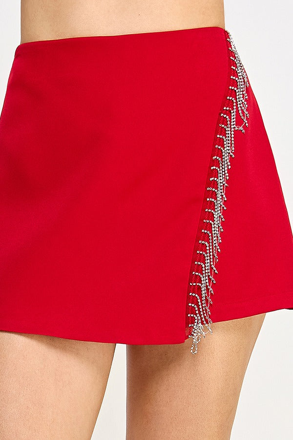 BEADED FRINGE DETAIL SKORT | Rojo