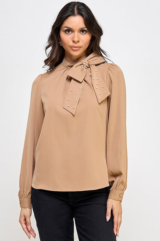 PEARL DETAIL BOW LSLV FITTED TOP | COLOR MOCHA