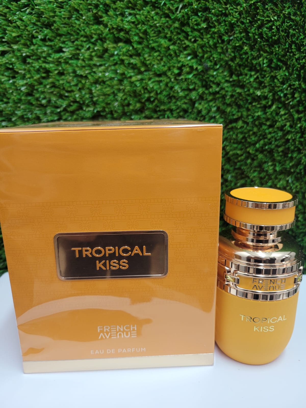 Tropical Kiss | French Avenue