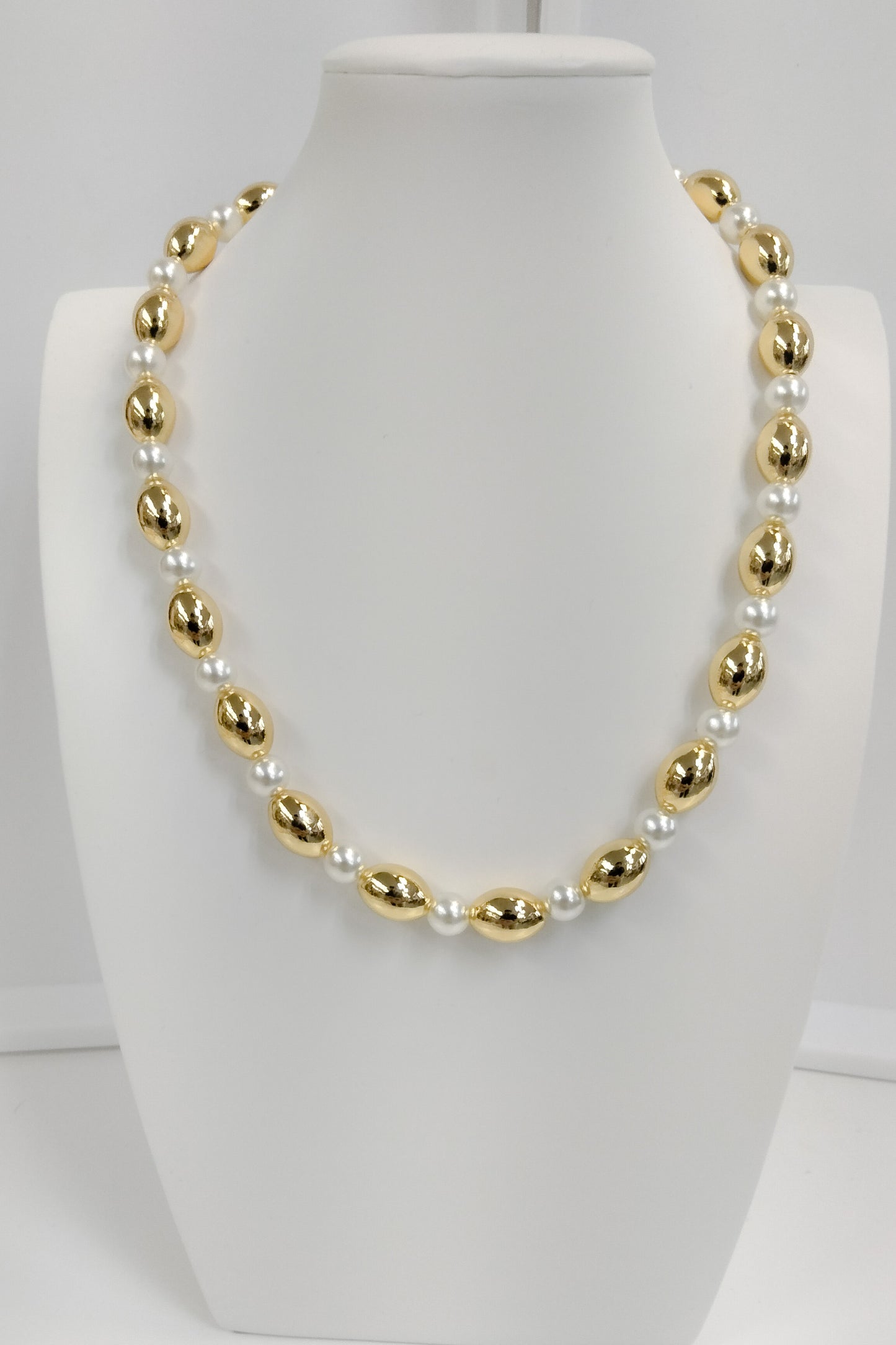 Collar en gold plate y perlas