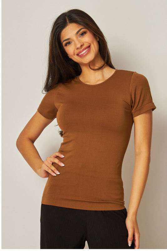 Seamless Round Neck | Shot Leave Top | Color Cognac