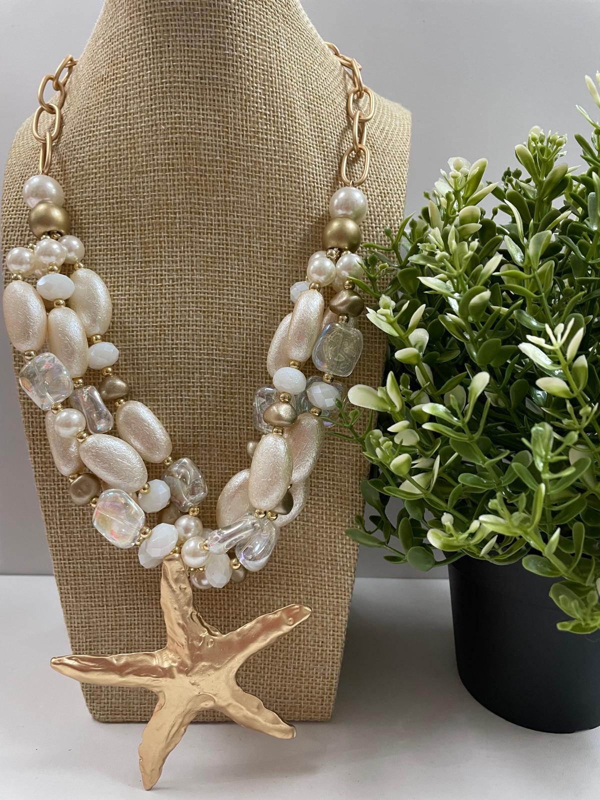 Collar de estrella y cristales