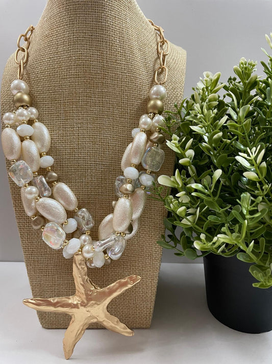 Collar de estrella y cristales