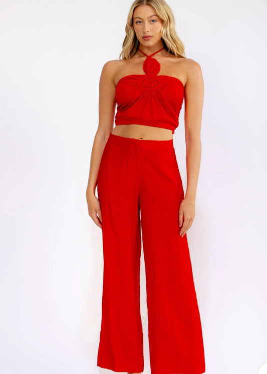 WOMEN'S HALTER NECK CROP
TOP & BUTTON CLOSURE WIDE
LEG PANTS CROCHET 2PC. SET