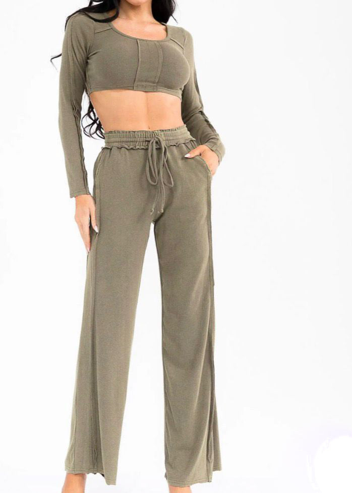 WOMEN'S LONG SLEEVE
CROP TOP & ELASTIC WAIST
PANTS WASHED 2PC. SET