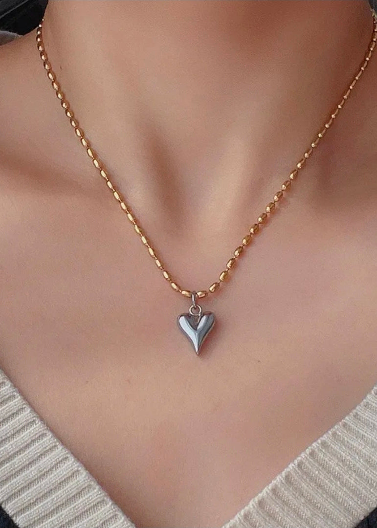 Collar con pendant de corazón