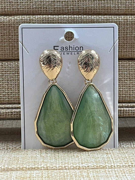 Arete de piedra en forma de gota