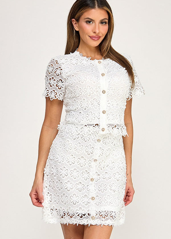 SSLV LACE SKIRT LACE W/ PEARL BUTTONS
