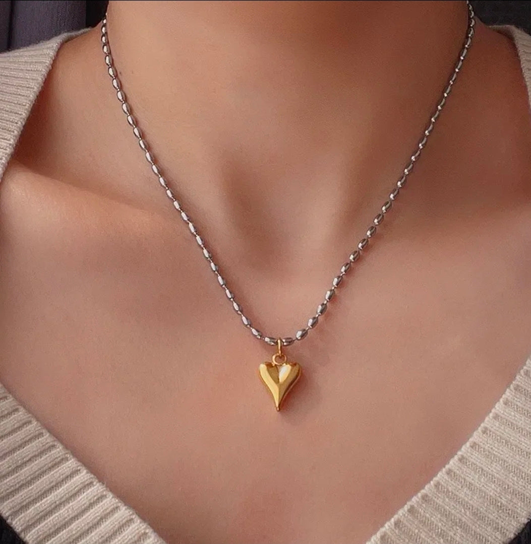 Collar con pendant de corazón