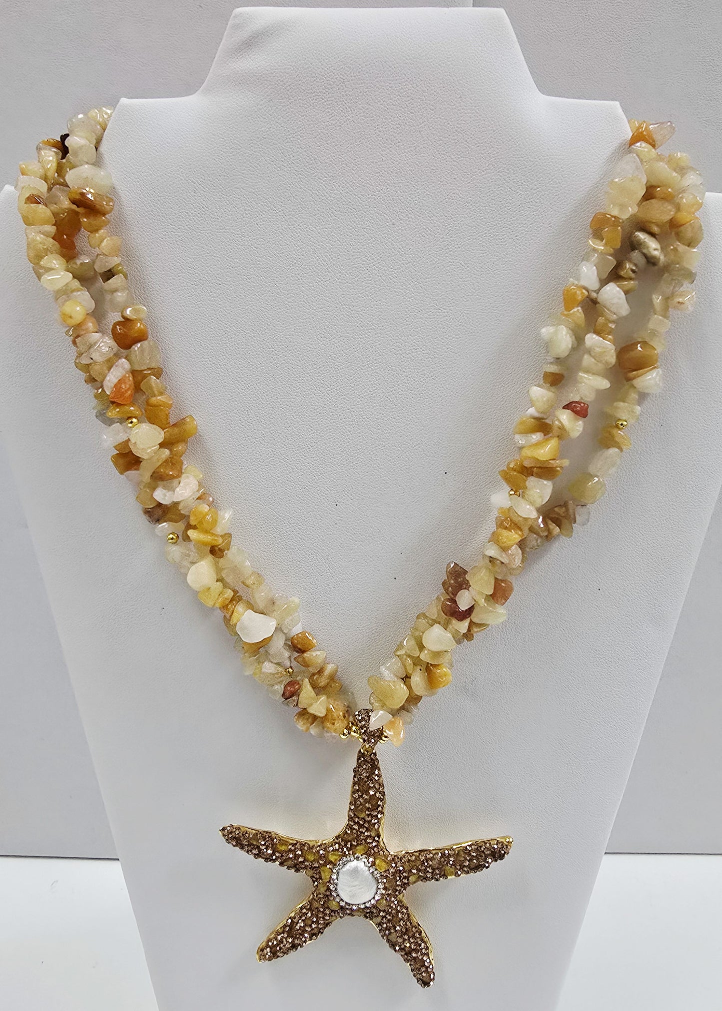 Collar de piedras y estrellas de Mar con Perla
