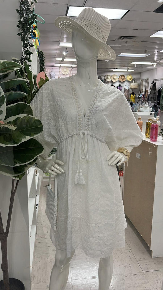 Traje corto blanco