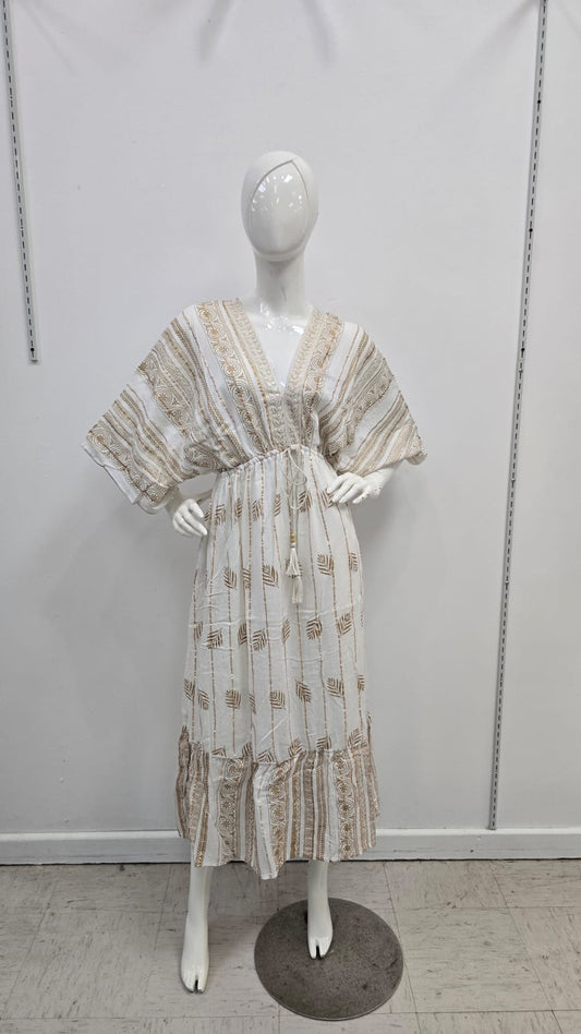 Traje largo manga mariposa