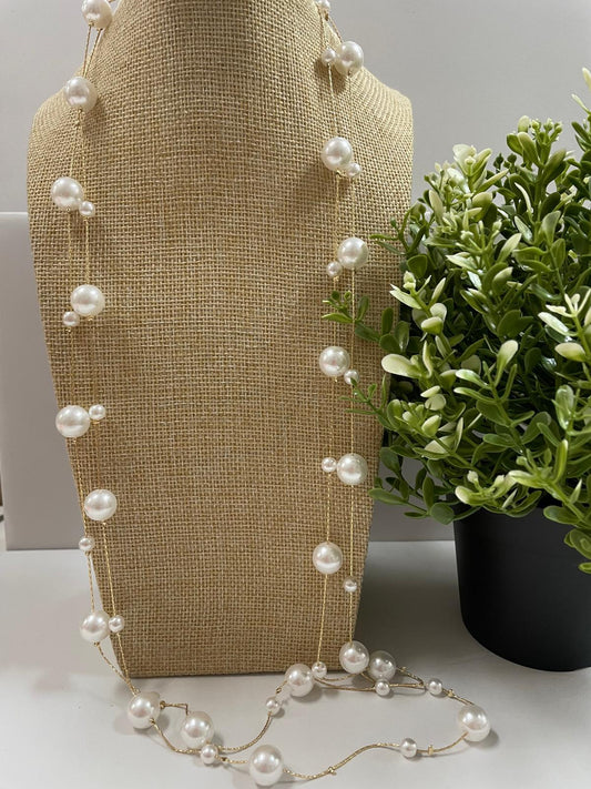 Collar de perlas largo