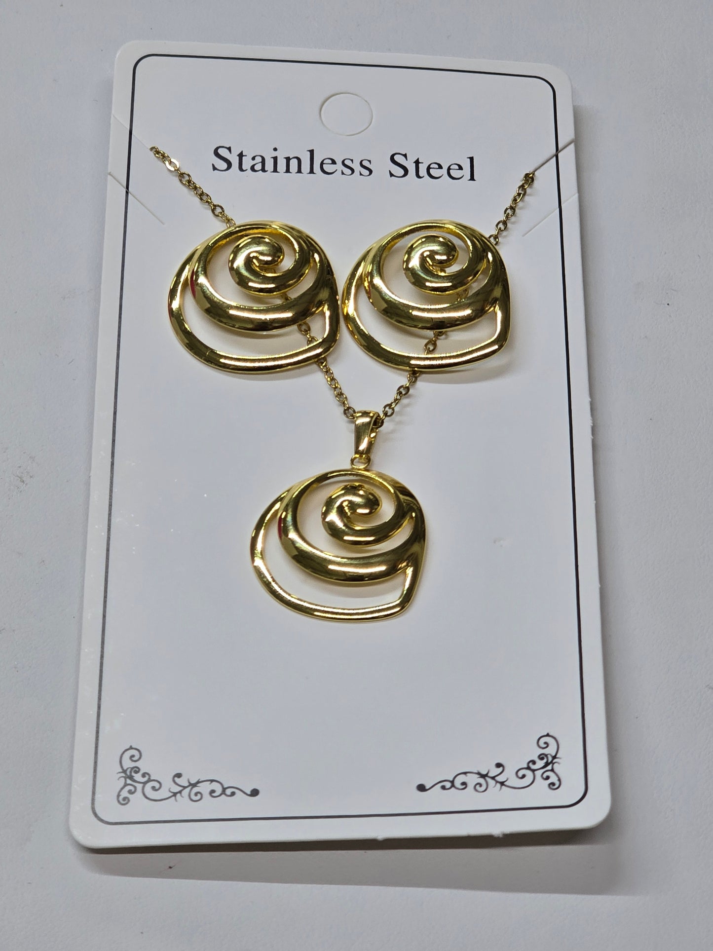Set de  Collar y aretes