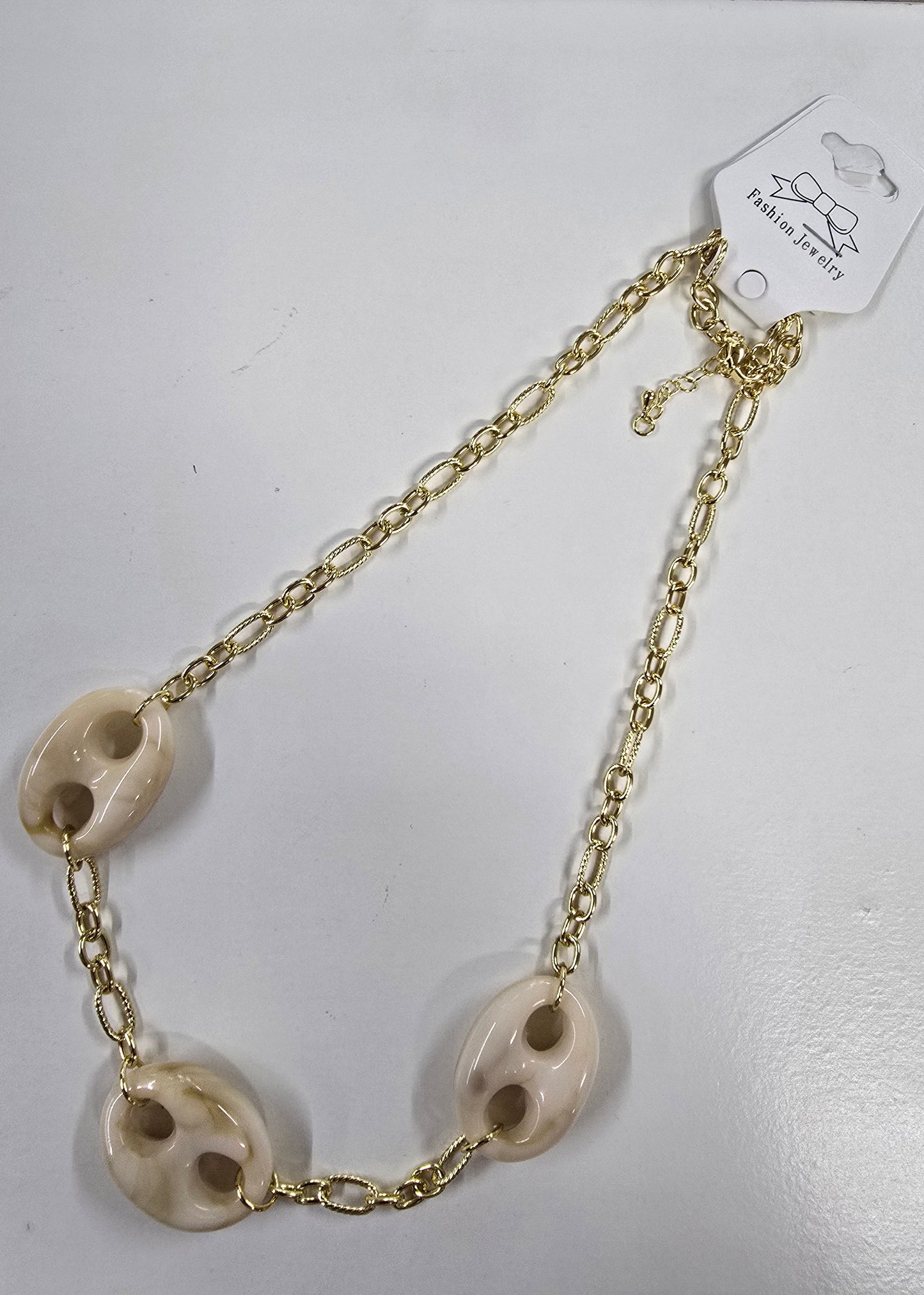 Collar Dorado para Mujer con Eslabones Marmoleados Beige