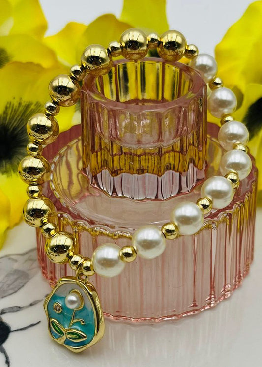 Pulsera de Perla con charm de Rosa con perla
