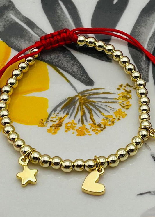 Pulsera de hilo y Gold Plate con Cham de Estrellas y Corazón