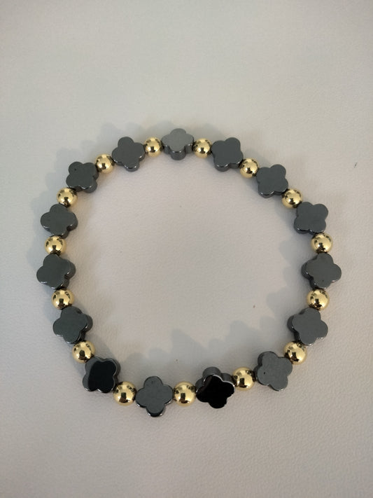 Pulsera de cristal cortada en forma de trébol