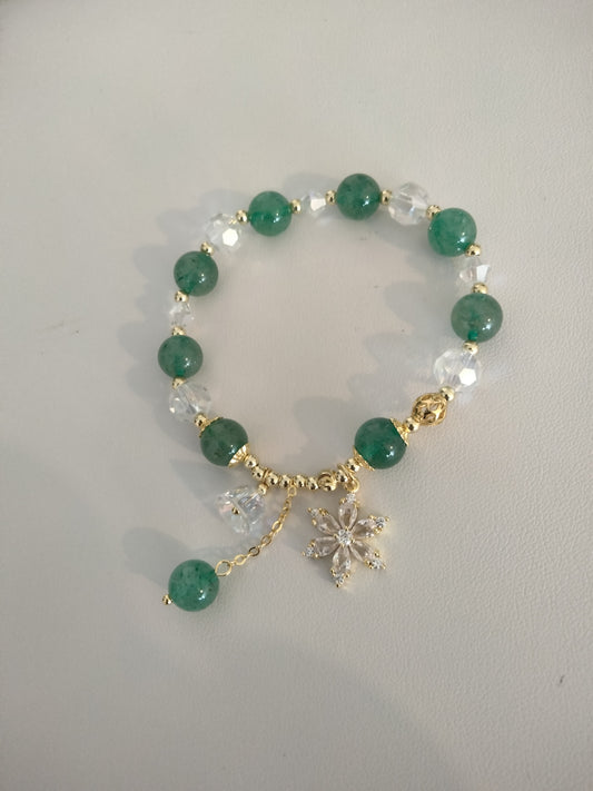 Pulsera en cristal con perlas cultivadas y pendant de hojas